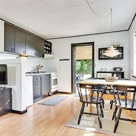 Two-bedroom In Sydals